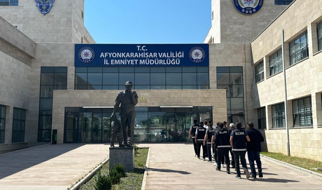 Afyonkarahisar’da polis tarafından silah