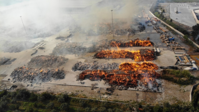 Aydın’da Kağıt Fabrikası’ndaki yangın 16 saattir devam ediyor