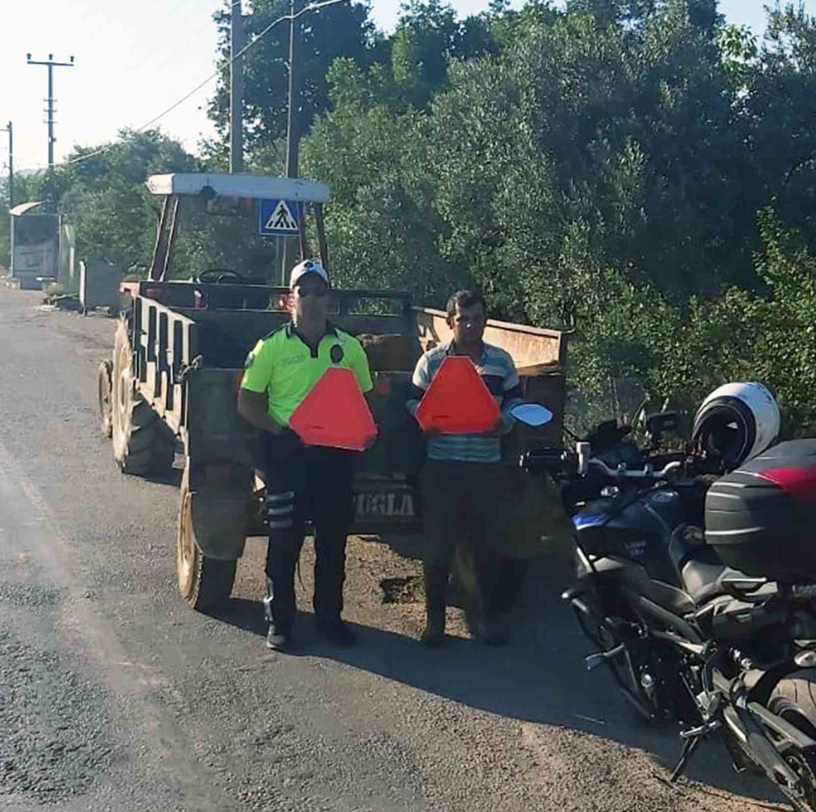 Trafikçilerden reflektör denetimi