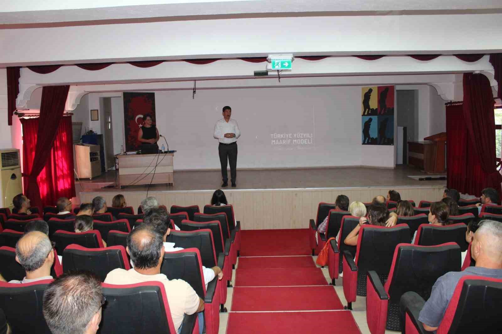 Köyceğiz’de ’Türkiye Yüzyılı Maarif Modeli’ tanıtım semineri düzenlendi