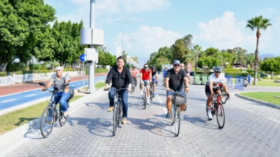 Karaca, Arabasız Gün’de pedal çevirdi