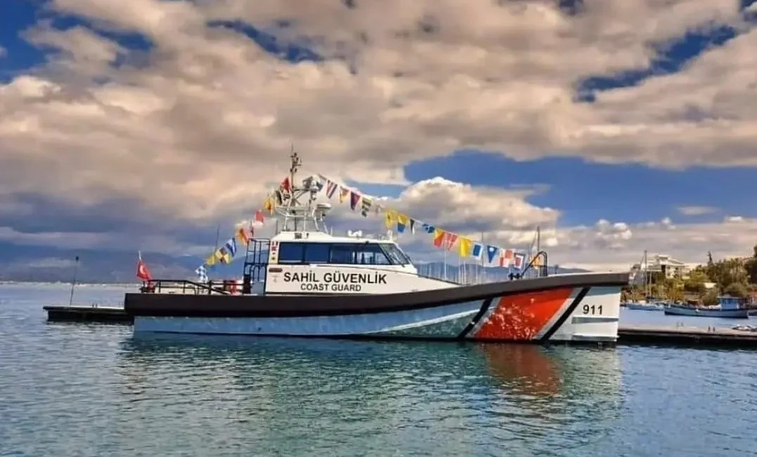 TCSG-911 Sahil Güvenlik Botu,