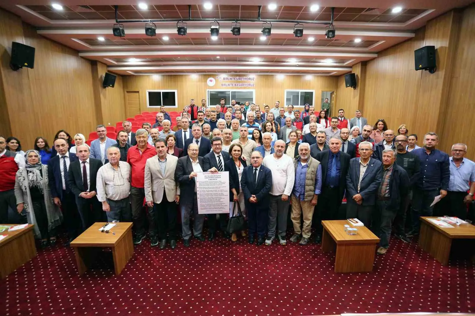 Muğla’da Zeytin Hasadı Öncesi Sektör Temsilcileri Bilgilendirildi