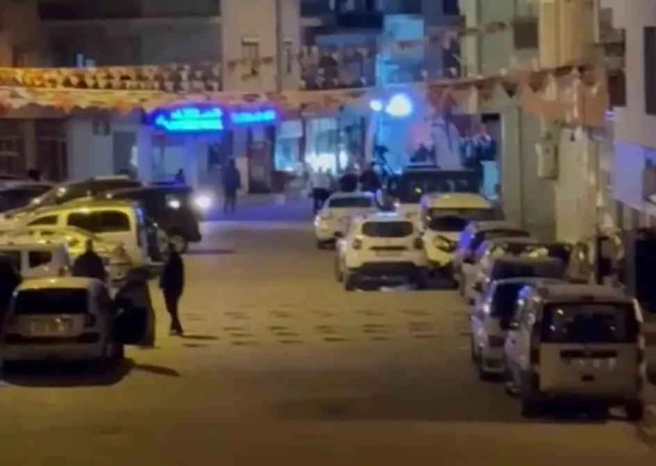 İzmir’de 3 polisin yaralandığı silahlı saldırıda 12 gözaltı