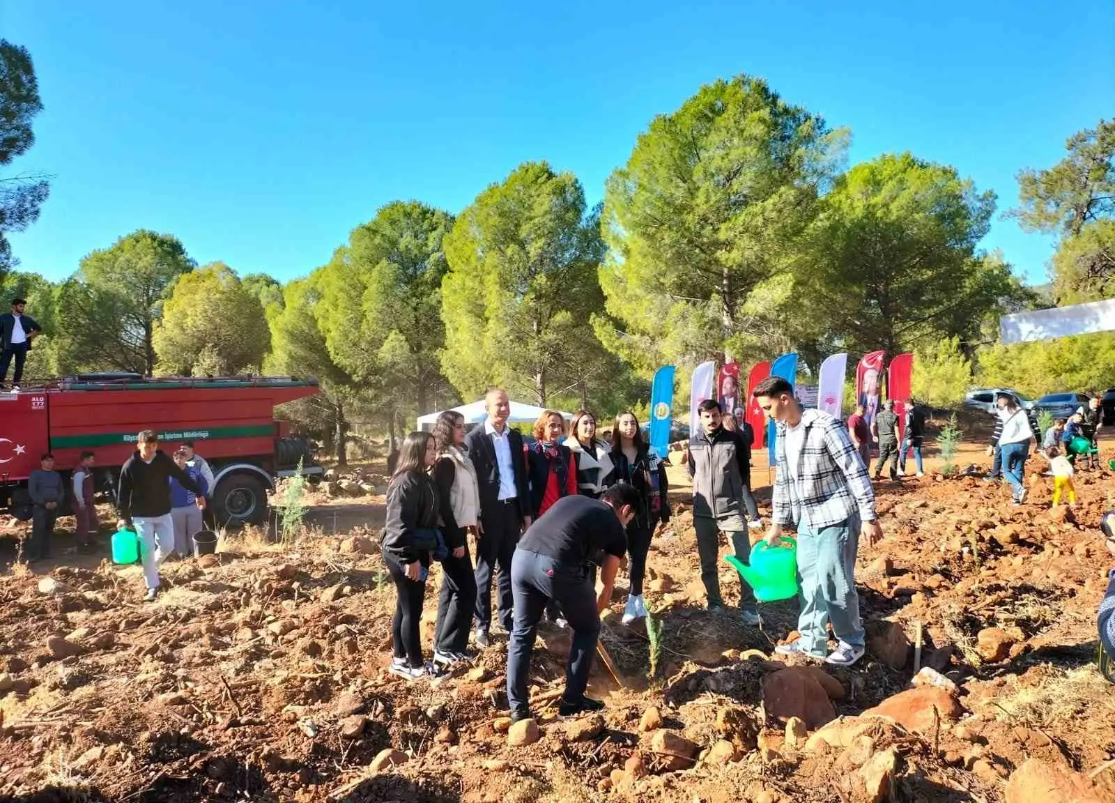 Köyceğiz’de bin 111 fidan dikildi