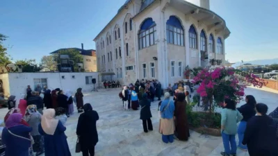 Köyceğiz’de umreciler dua ve tekbirlerle uğurlandılar