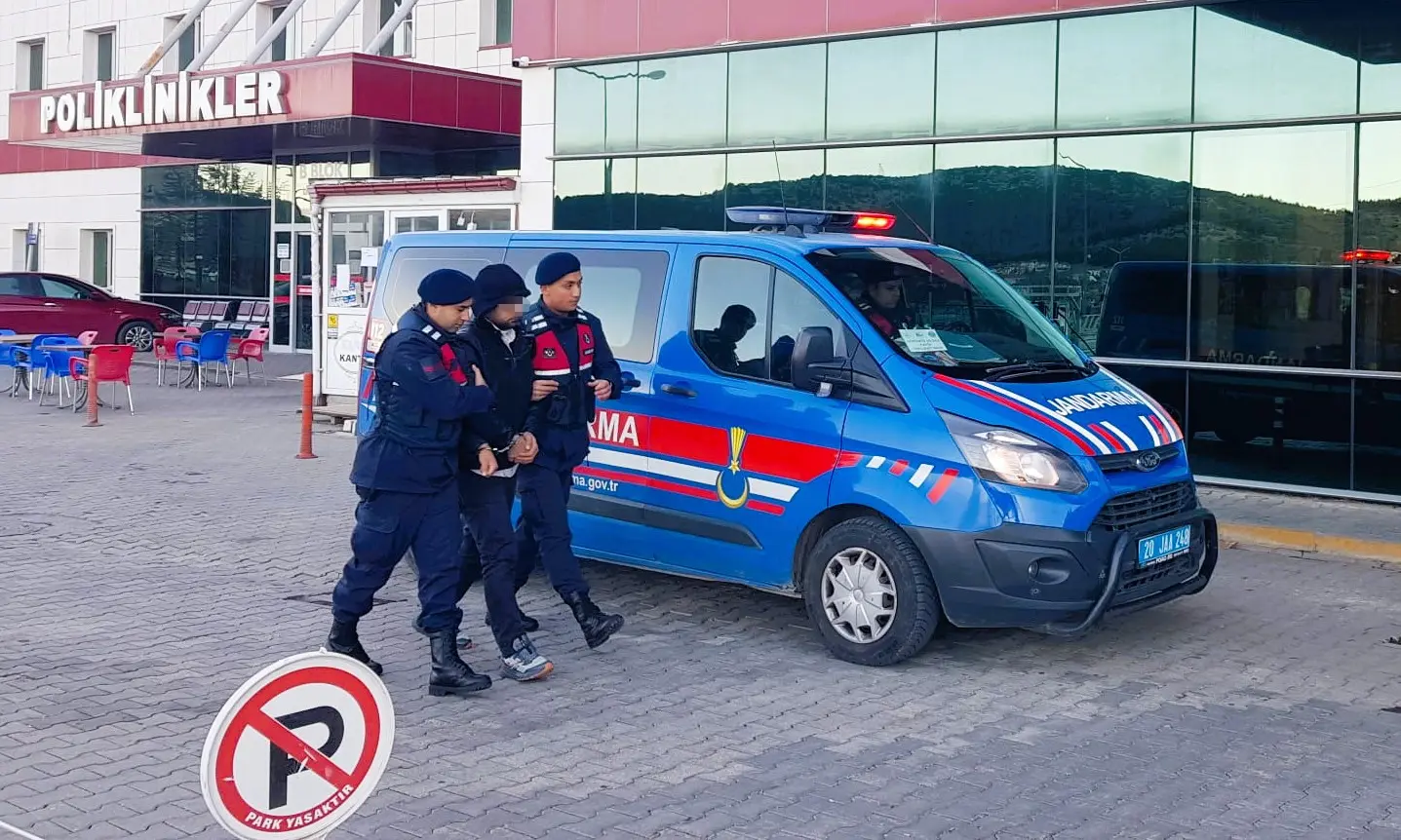 Denizli Tavas’ta sahte üsteğmen yaşlı adamı 59 bin lira dolandırdı