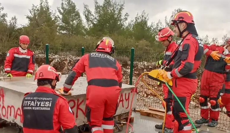 Muğla AFAD İl Müdürlüğü, deprem riskine karşı hazırlıklı olunması amacıyla