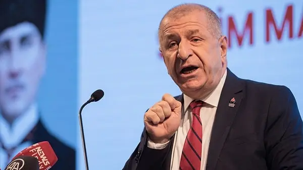 Ümit Özdağ, şehit babasının evini paylaşarak Bahçeli ile Erdoğan'ın teröristbaşı